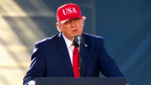 Trump Turns a Maryland Shipyard